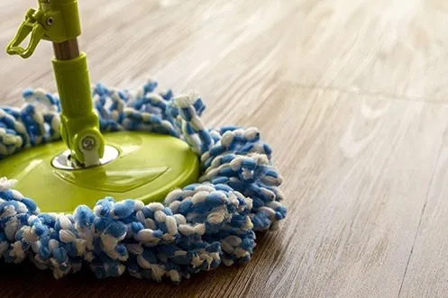 VinylDailyClean Laminate Flooring Care | Ronnie's Carpets & Flooring
