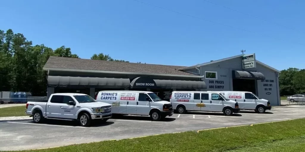 Fleet-in-Front-of-Store-far-panorama-panorama Store Front | Ronnie's Carpets & Flooring